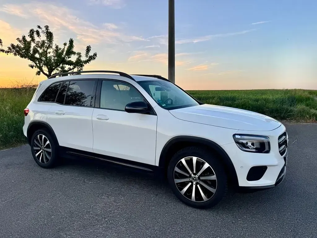 Gebraucht Mercedes GLB200 Progressive 150 PS (110 kW) 2021 Weiß SUV