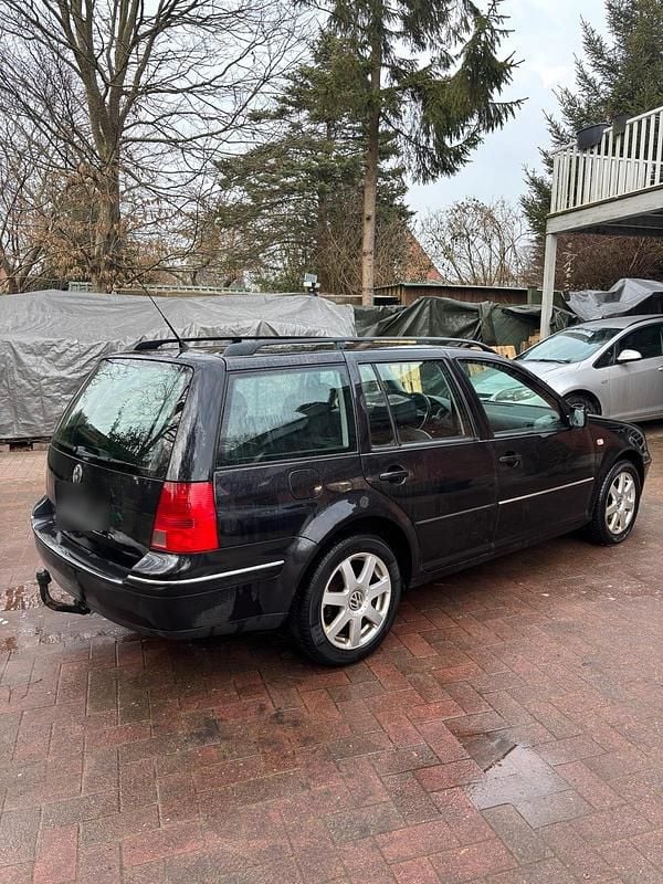 Gebraucht VW Bora 101 PS (74 kW) 2003 Schwarz Kombi