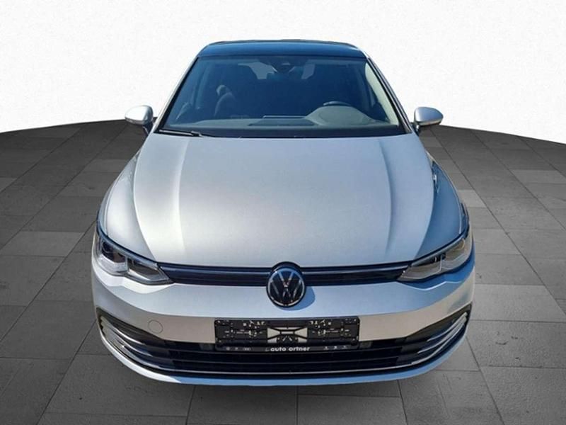 Gebraucht VW Golf VIII Move 150 PS (110 kW) 2024 Reflexsilber metallic Limousine
