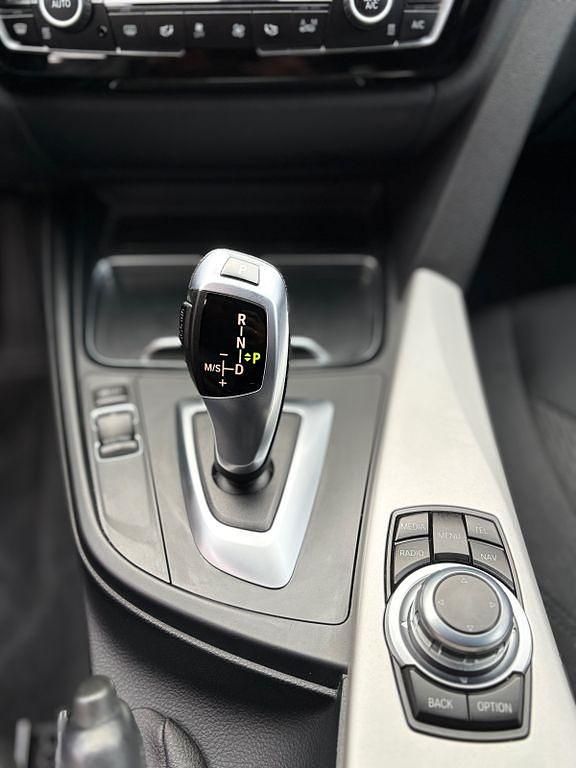 Gebraucht BMW 318 150 PS (110 kW) 2017 Schwarz Kombi