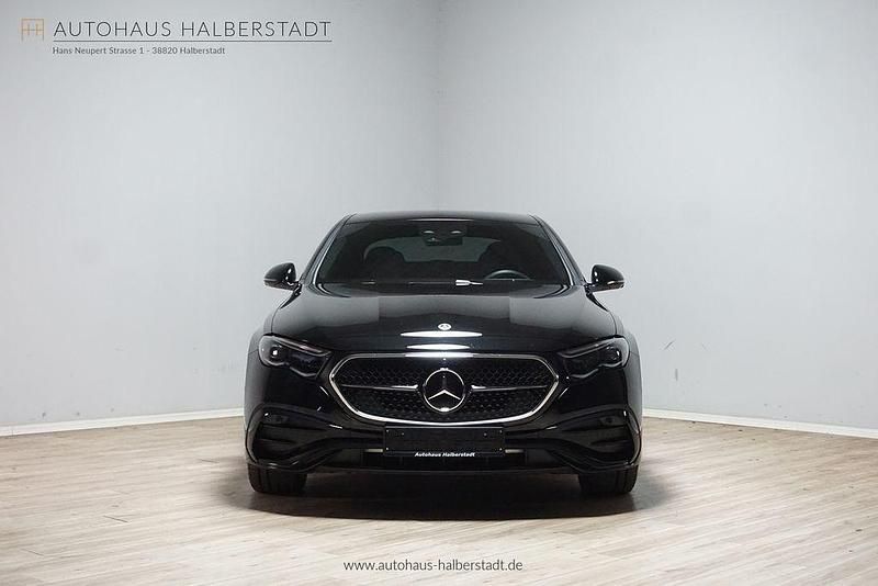 Gebraucht Mercedes E300 AMG 197 PS (144 kW) 2025 Schwarz Limousine
