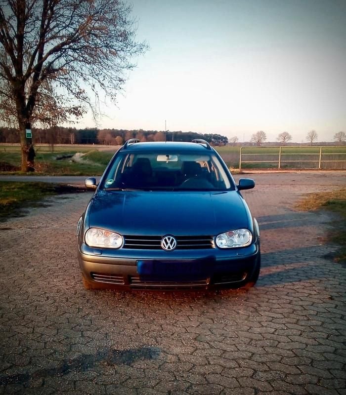 Gebraucht VW Golf IV 105 PS (77 kW) 2003 Blau Kombi
