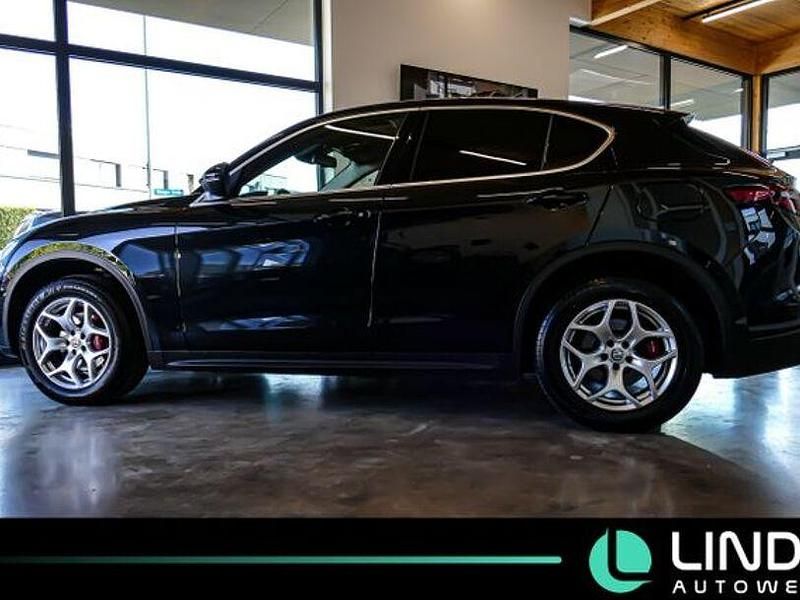 Gebraucht Alfa Romeo Stelvio Super 200 PS (147 kW) 2018 Schwarz SUV