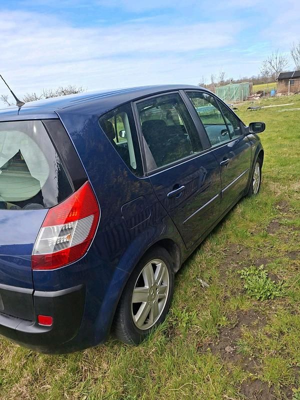 Gebraucht Renault Clio II 113 PS (83 kW) 2005 Blau Kleinwagen
