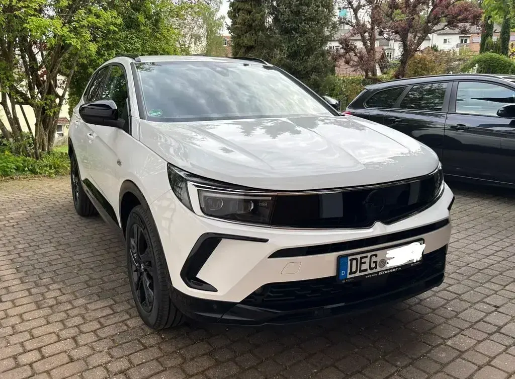 Gebraucht Opel Grandland X 131 PS (96 kW) 2024 Weiß SUV