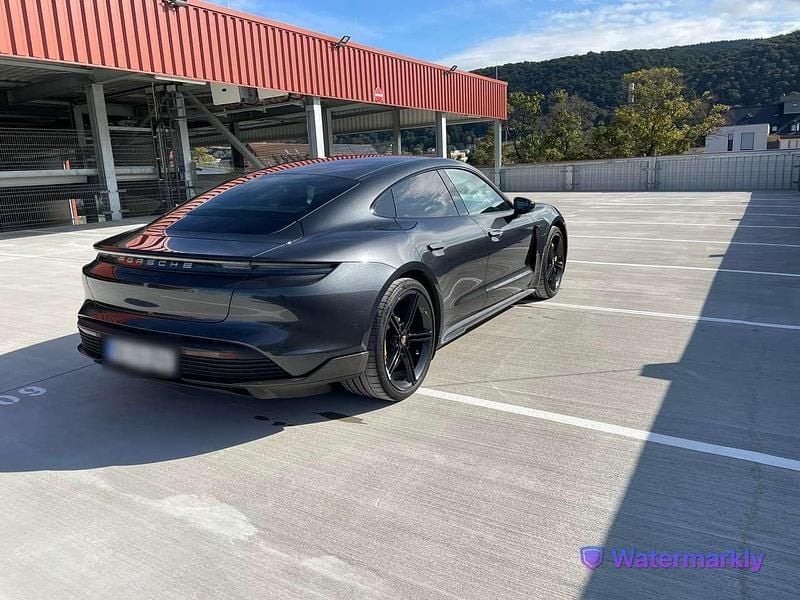 Gebraucht Porsche Taycan Turbo S 559 kW (761 PS) 2020 Grau Limousine