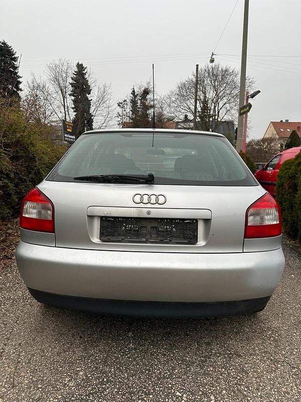 Gebraucht Audi A3 102 PS (75 kW) 2002 Silber Kleinwagen