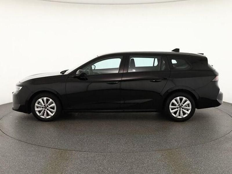 Gebraucht Opel Astra Enjoy 131 PS (96 kW) 2023 Schwarz Kombi