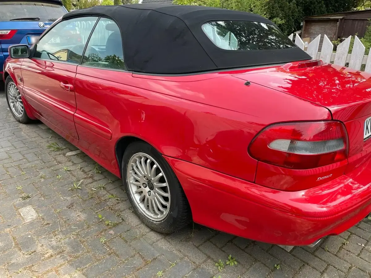Gebraucht Volvo C70 163 PS (119 kW) 2003 Rot Cabrio