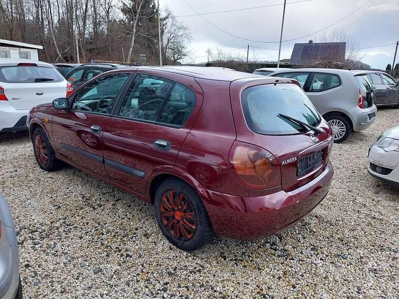 Gebraucht Nissan Almera 116 PS (85 kW) 2002 Rot Limousine