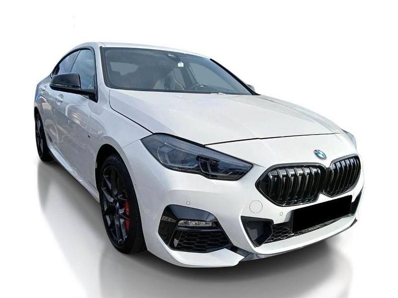 Gebraucht BMW 220 Performance 178 PS (130 kW) 2024 Weißkeine angabe Coupé
