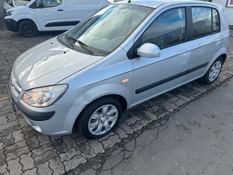 Grau Gebraucht 2007 Hyundai Getz Kleinwagen | 699 € (Superpreis) - Bild 1/4