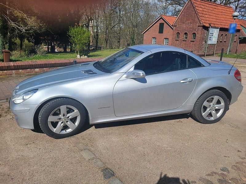 Gebraucht Mercedes SLK200 163 PS (119 kW) 2007 Schwarz Cabrio