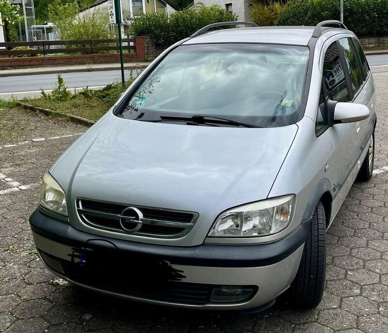 Silber Gebraucht 2004 Opel Zafira Edition Van / Kleinbus | 600 € (Superpreis) - Bild 1/4