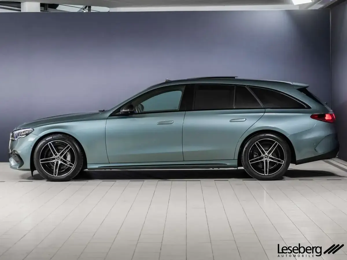 Gebraucht Mercedes E450 AMG 367 PS (269 kW) 2025 Verdesilber Kombi