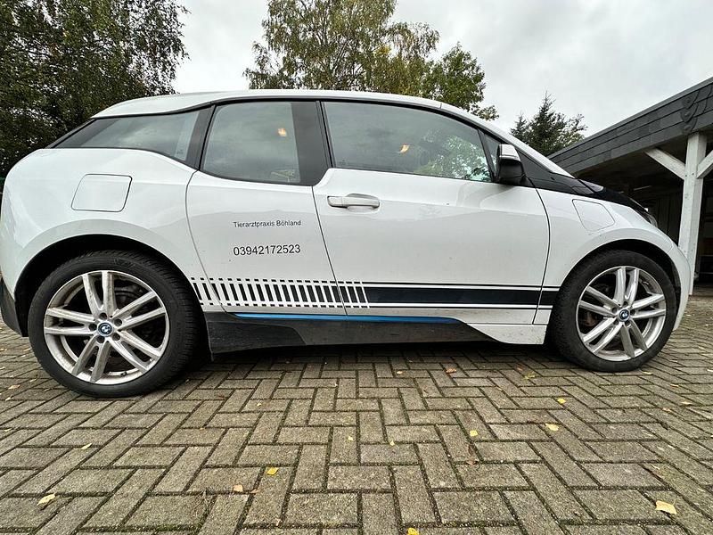 Weiß Gebraucht 2014 BMW i3 Kleinwagen | 10.250 € (Guter Preis) - Bild 1/4