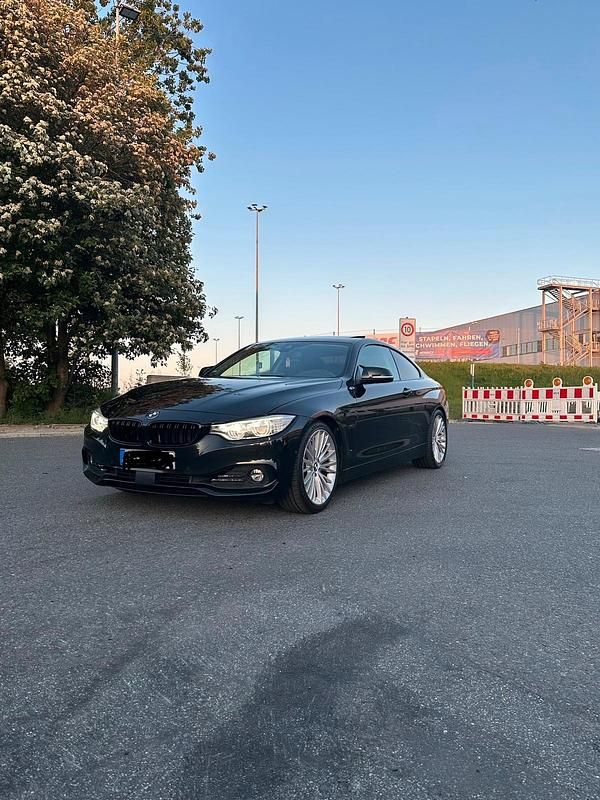 Schwarz Gebraucht 2014 BMW 430 Luxury Line Coupé | 13.900 € (Fairer Preis) - Bild 1/4