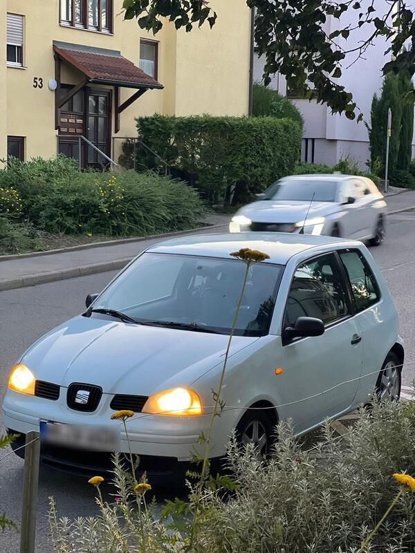 Blau Gebraucht 2002 Seat Arosa Kleinwagen | 800 € (Fairer Preis) - Bild 1/4