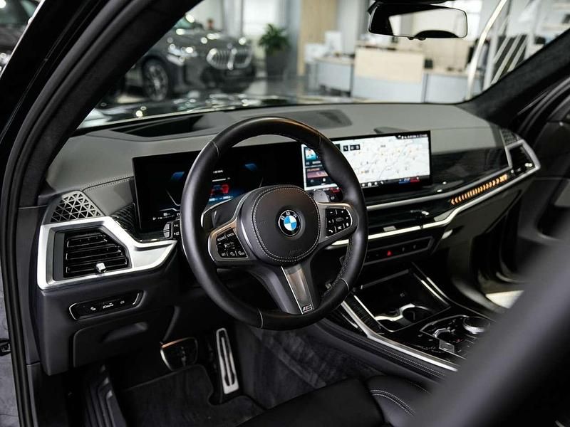 Gebraucht BMW X7 M Sport 352 PS (258 kW) 2025 Schwarz SUV