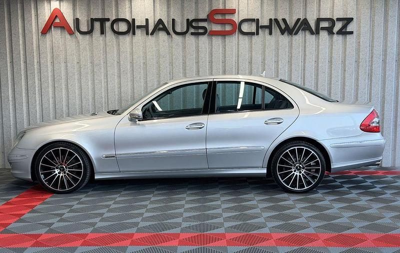 Gebraucht Mercedes E350 272 PS (200 kW) 2007 Silber Limousine