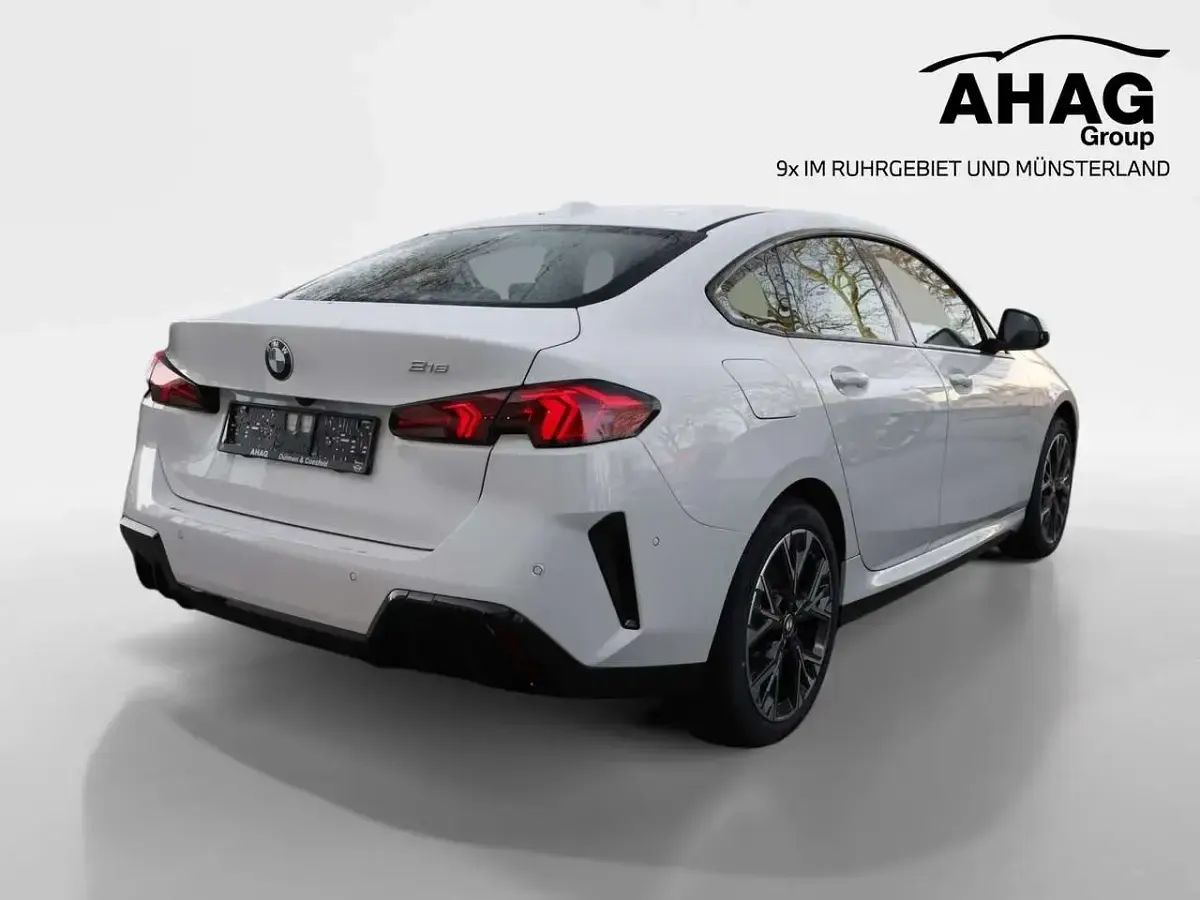 Gebraucht BMW 216 Shadowline 122 PS (89 kW) 2025 Grau Coupé
