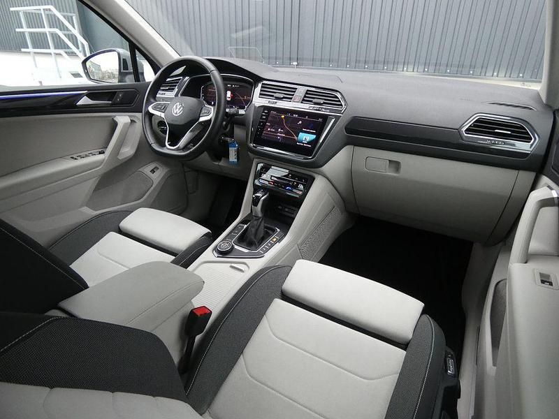 Gebraucht VW Tiguan Elegance 150 PS (110 kW) 2022 Grau SUV