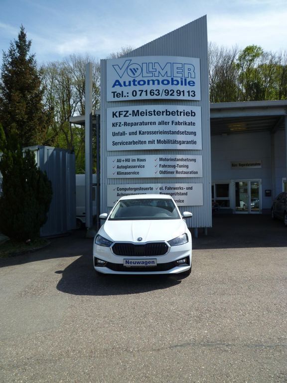 Weiß Neu 2024 Skoda Fabia Limousine | 20.990 € (Guter Preis) - Bild 1/4
