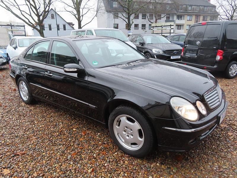 Gebraucht Mercedes 200 163 PS (119 kW) 2005 Schwarz Limousine
