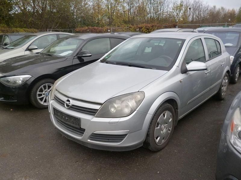 Gebraucht Opel Astra Edition 90 PS (66 kW) 2004 Silber Limousine