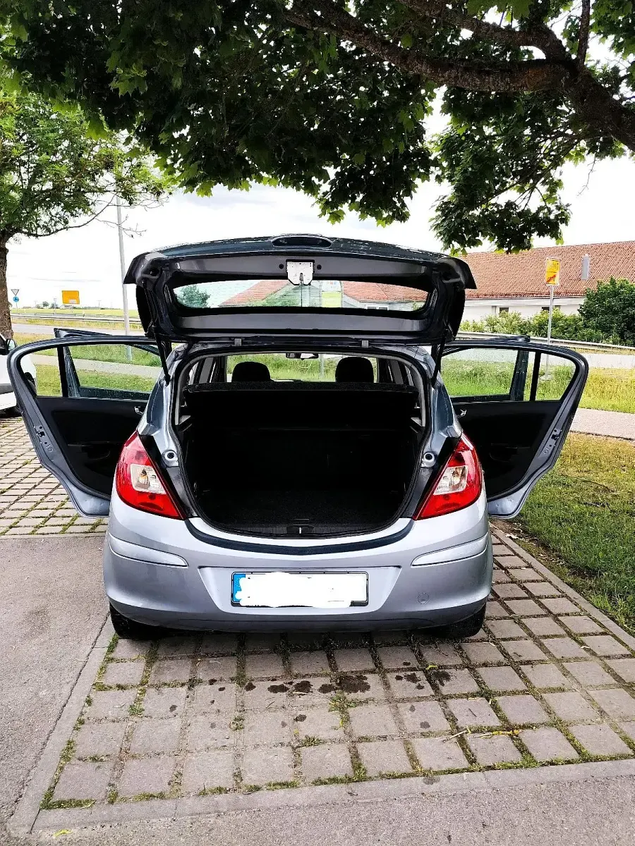 Gebraucht Opel Corsa 80 PS (58 kW) 2008 Grau Kleinwagen