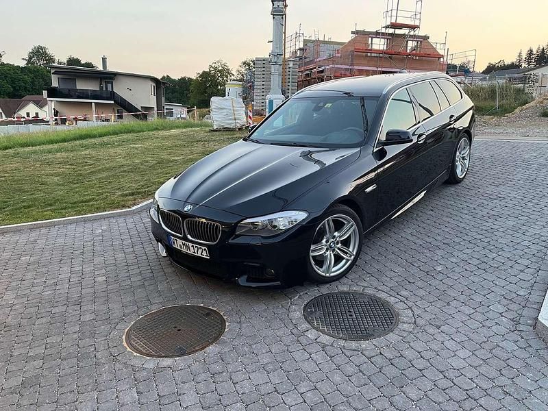 Schwarz Gebraucht 2013 BMW 520 Performance Kombi | 10.000 € (Superpreis) - Bild 1/4