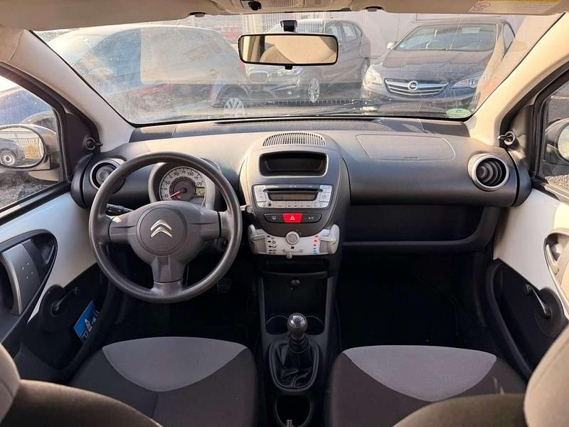 Gebraucht Citroën C1 Attraction 68 PS (50 kW) 2013 Weiß Kleinwagen