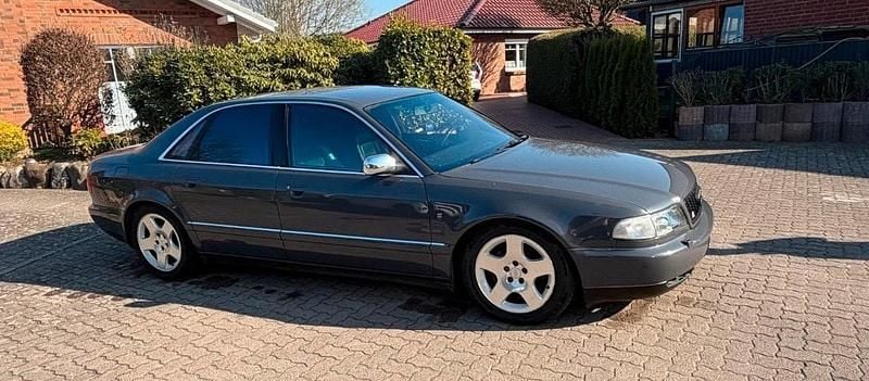 Second-hand Audi S8 340 CP (250 kW) 1998 Gri Berlinǎ