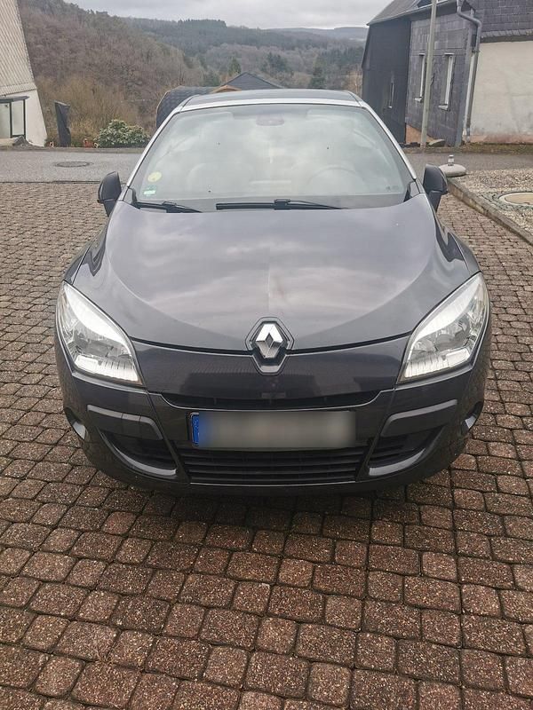 Gebraucht Renault Mégane Cabriolet 131 PS (96 kW) 2010 Schwarz Cabrio