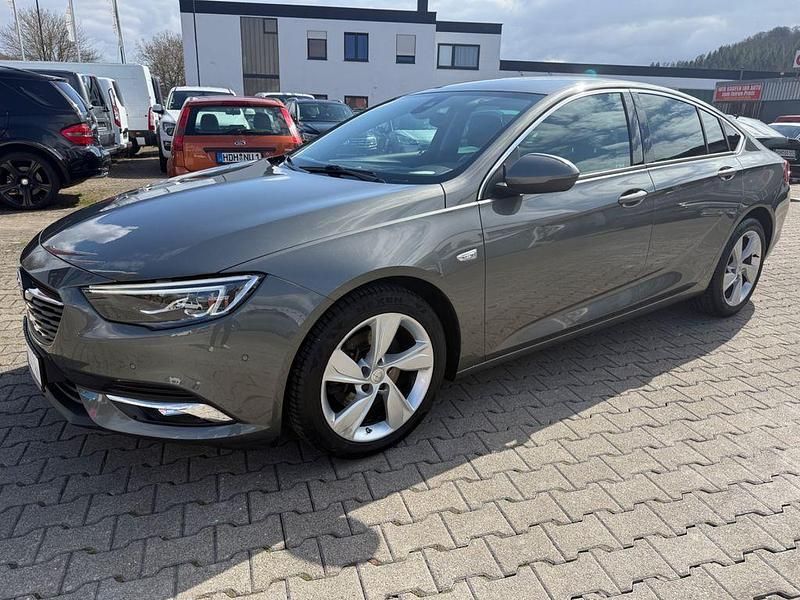 Gebraucht Opel Insignia Dynamic 170 PS (125 kW) 2018 Grau Limousine