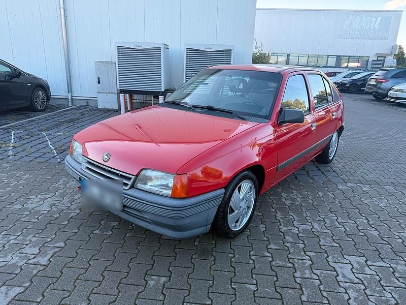 Rot Gebraucht 1990 Opel Kadett Limousine | 3.999 € - Bild 1/4