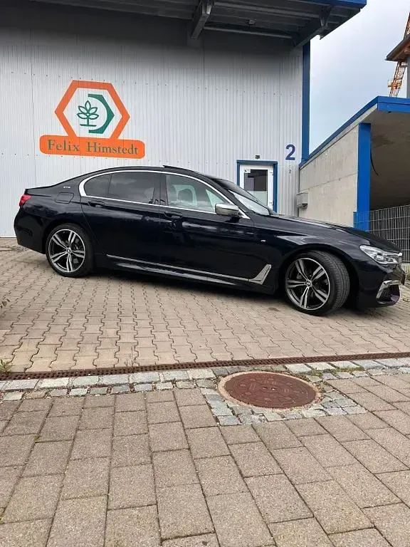 Gebraucht BMW 730 Performance 265 PS (194 kW) 2019 Schwarz Limousine