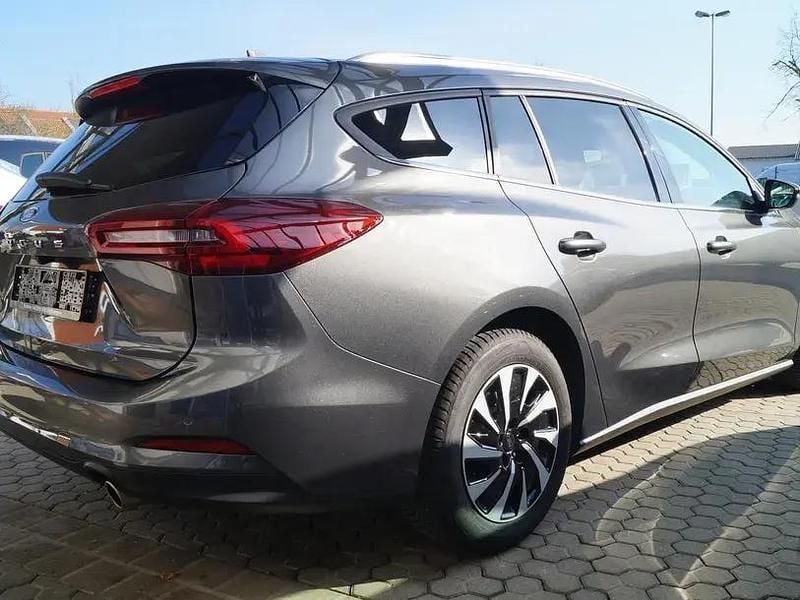 Usado Ford Focus Titanium 155 CV (114 kW) 2025 Gris Familiar