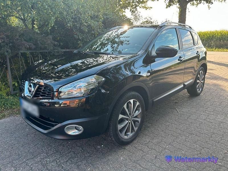 Schwarz Gebraucht 2013 Nissan Qashqai Tekna SUV | 7.690 € (Fairer Preis) - Bild 1/4