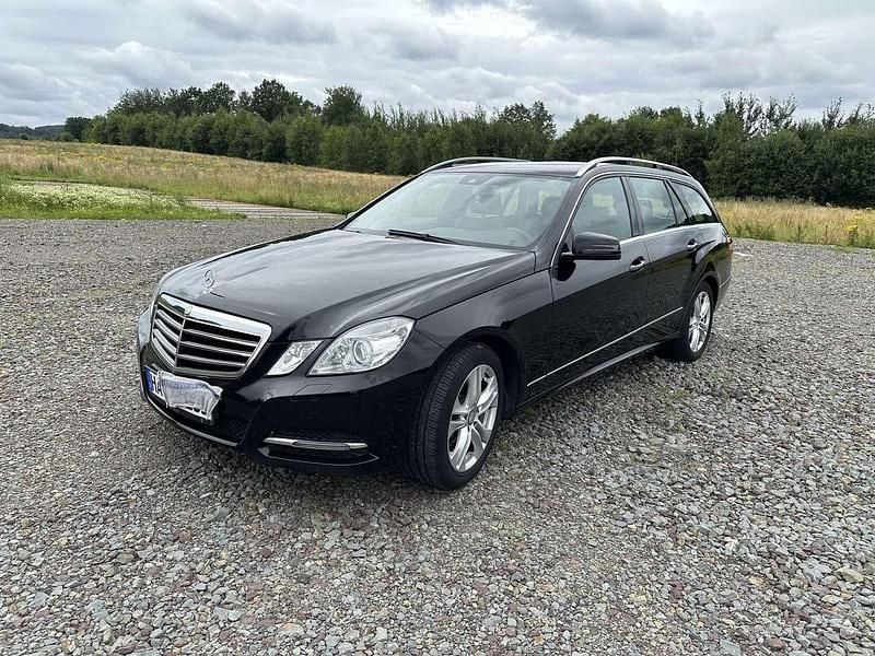 Gebraucht Mercedes E200 Avantgarde 184 PS (135 kW) 2013 Kombi