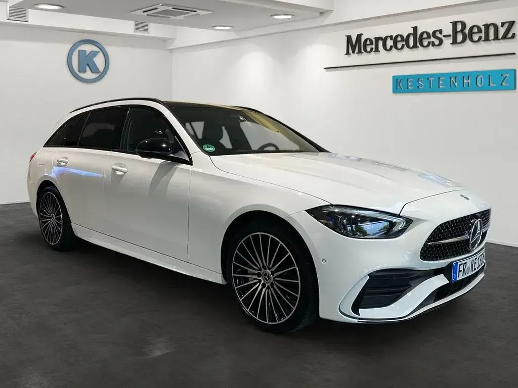 Gebraucht Mercedes C300e AMG line 313 PS (230 kW) 2025 Polarweiß Kombi