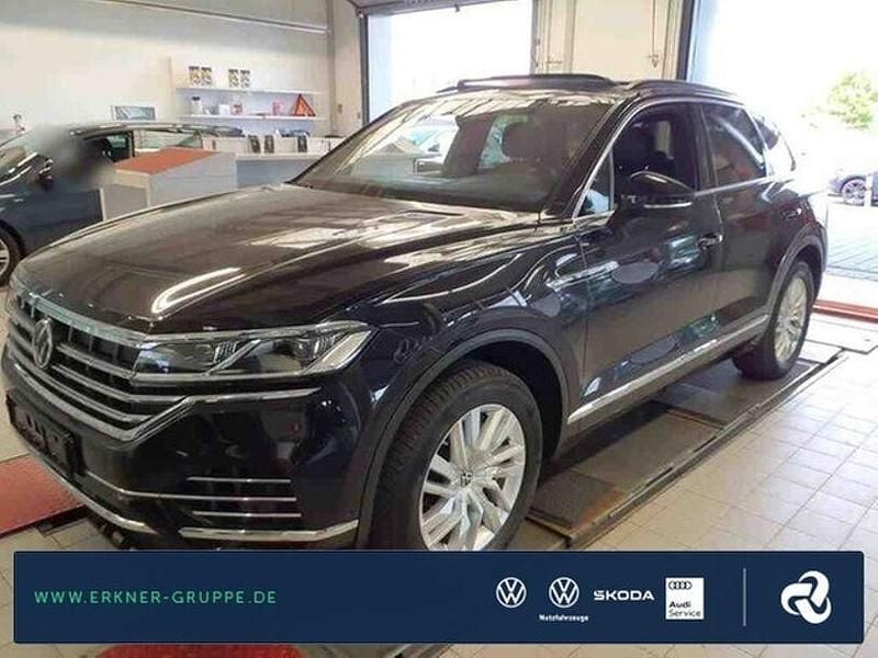 Gebraucht VW Touareg Elegance 381 PS (280 kW) 2021 Deep black perleffekt SUV