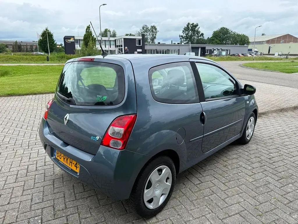 Gebraucht Renault Twingo Dynamique 75 PS (55 kW) 2011 Blau Kleinwagen