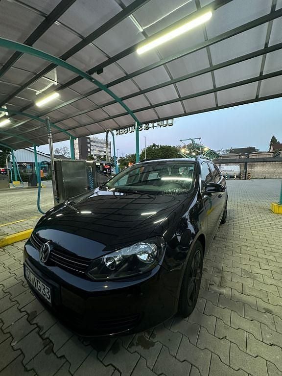 Schwarz Gebraucht 2010 VW Golf VI Comfortline Kombi | 4.650 € (Fairer Preis) - Bild 1/4