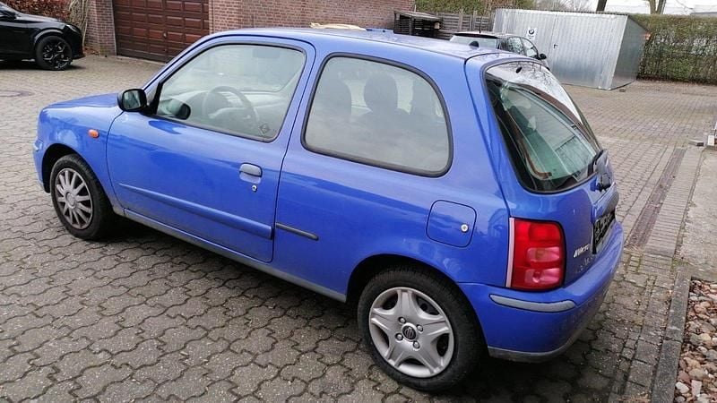 Blau Gebraucht 2000 Nissan Micra Kleinwagen | 350 € (Guter Preis) - Bild 1/4