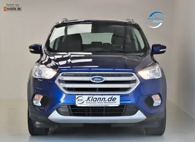 Używany Ford Kuga Trend 120 KM (88 kW) 2018 Niebieski SUV