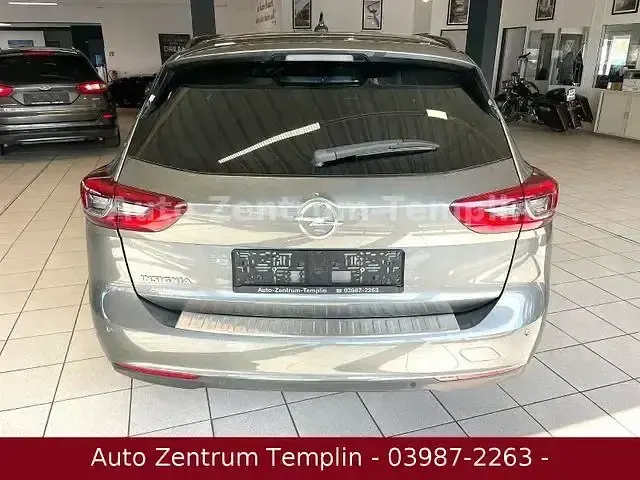 Gebraucht Opel Insignia 170 PS (125 kW) 2011 Andere Limousine