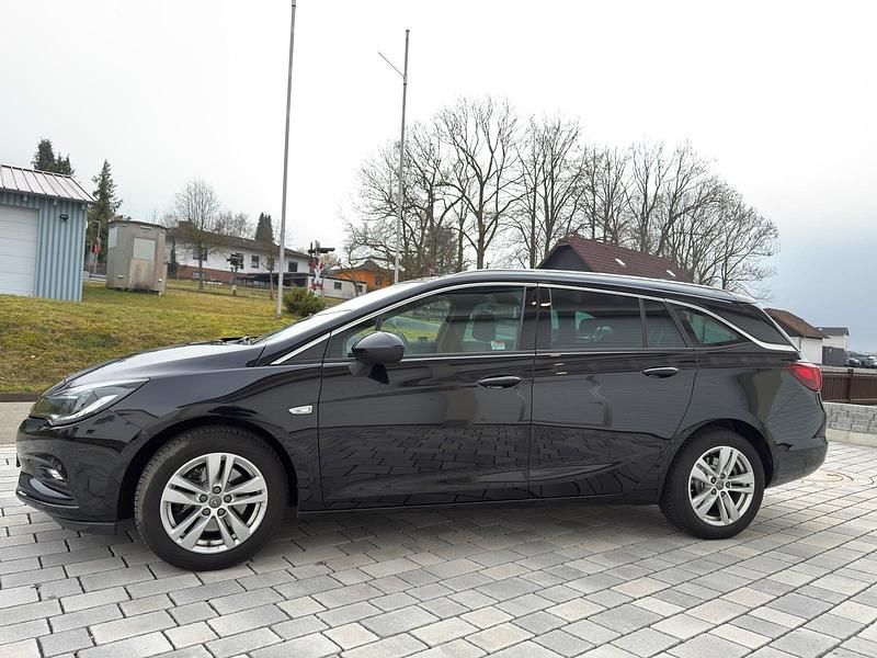 Gebraucht Opel Astra 136 PS (100 kW) 2017 Schwarz Kombi