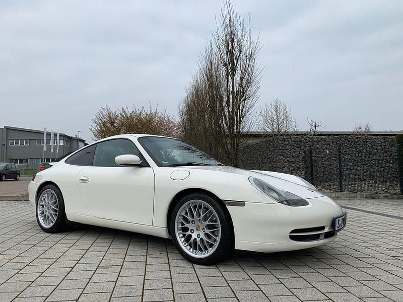 Gebraucht Porsche 996 300 PS (220 kW) 2000 Weiß Coupé