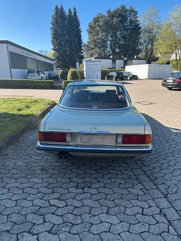 Gebraucht Mercedes SLC380 218 PS (160 kW) 1980 Silber